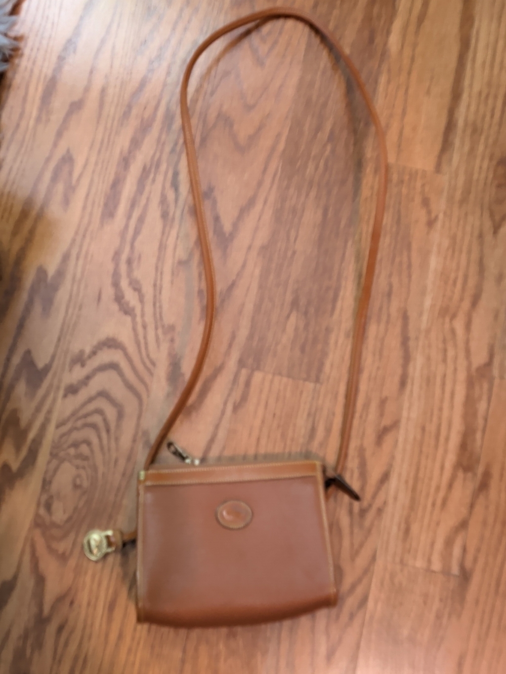 Authentic Vintage Dooney & Burke Classic Brown Leather Crossbody Bag